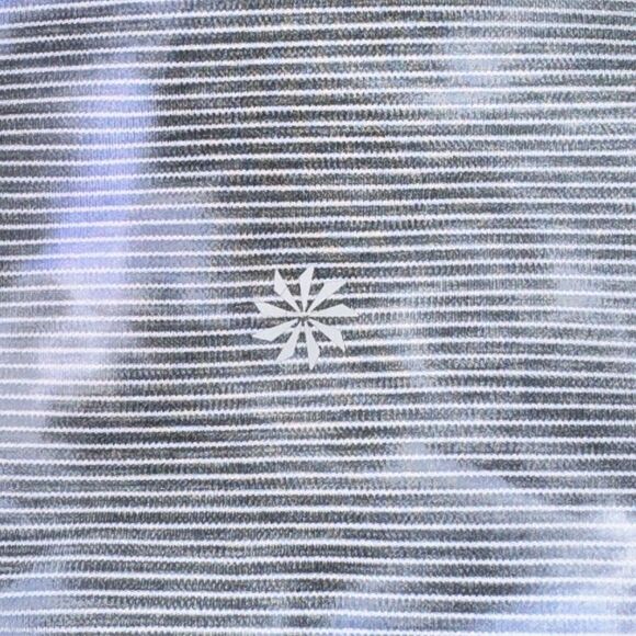 Athleta Salutation Stash Pocket II Capri Women's M Blue Black Tie Dye Striped - Picture 4 of 6